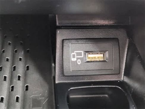 Used 2019 Mercedes-Benz E 300 image 34