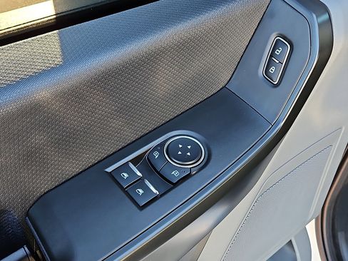 Used 2025 Ford F150 XL image 14