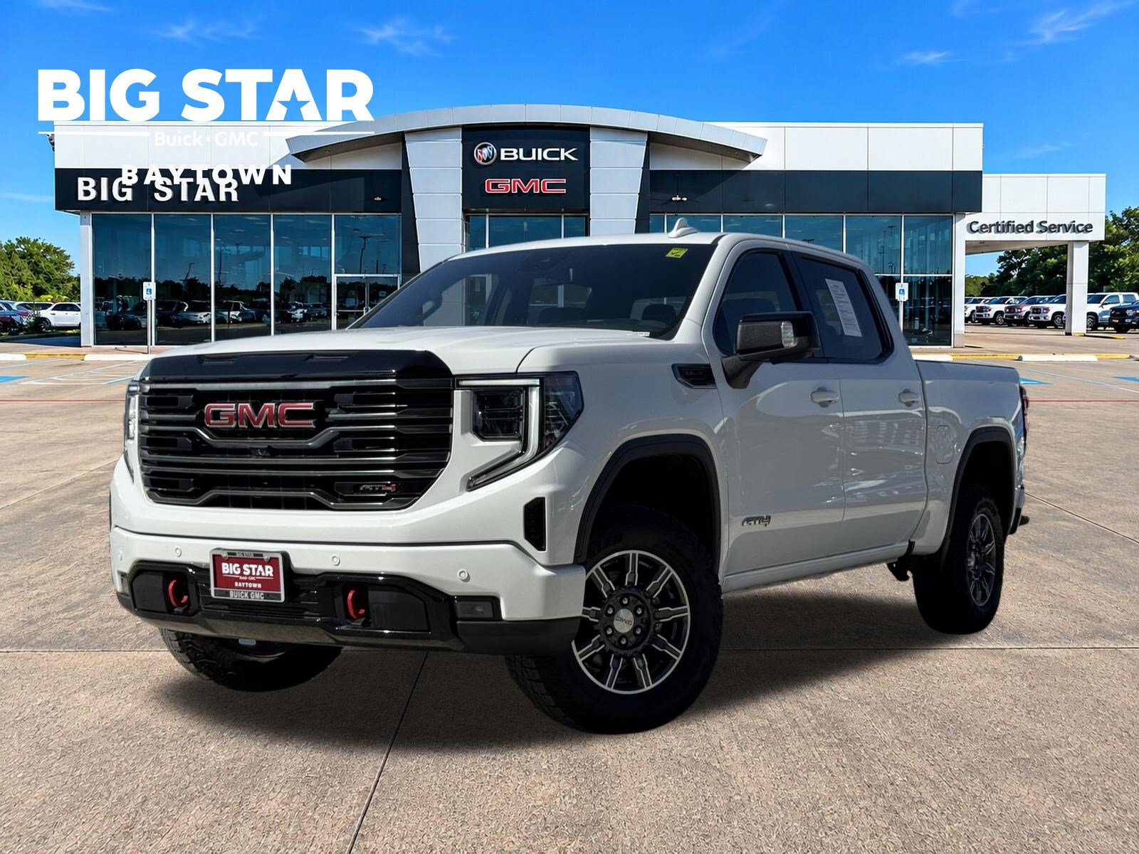 Used 2025 GMC Sierra 1500 AT4 AWD/4WD image 1