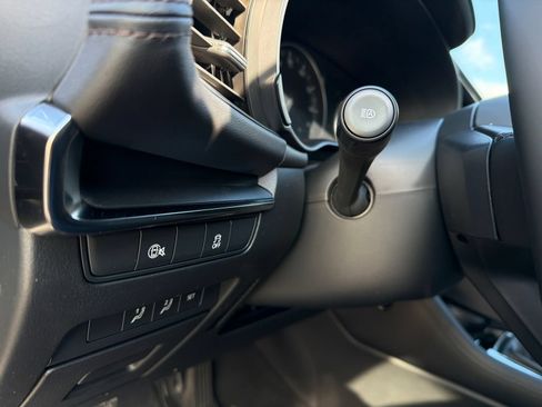 New 2026 MAZDA MAZDA3 2.5 S Hatchback w/ Premium Pkg FWD image 31