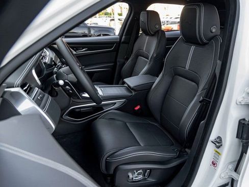 New 2026 Jaguar F-PACE R-Dynamic S image 13