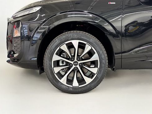 New 2026 Audi Q3 quattro 2.0T AWD/4WD image 24
