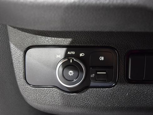 Used 2023 Mercedes-Benz Sprinter 2500 image 16