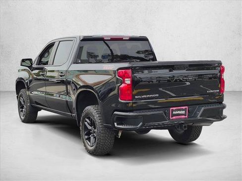 Used 2025 Chevrolet Silverado 1500 Custom Trail Boss AWD/4WD image 8