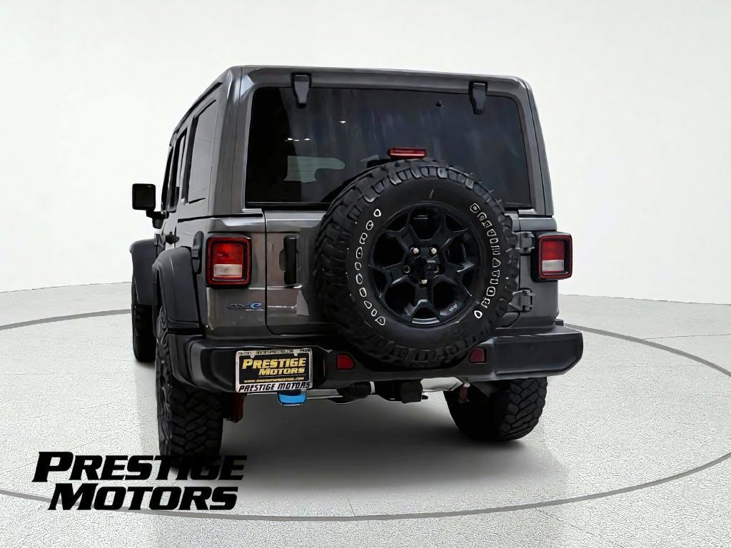 Used 2023 Jeep Wrangler Unlimited w/ Cold Weather Group AWD/4WD image 6