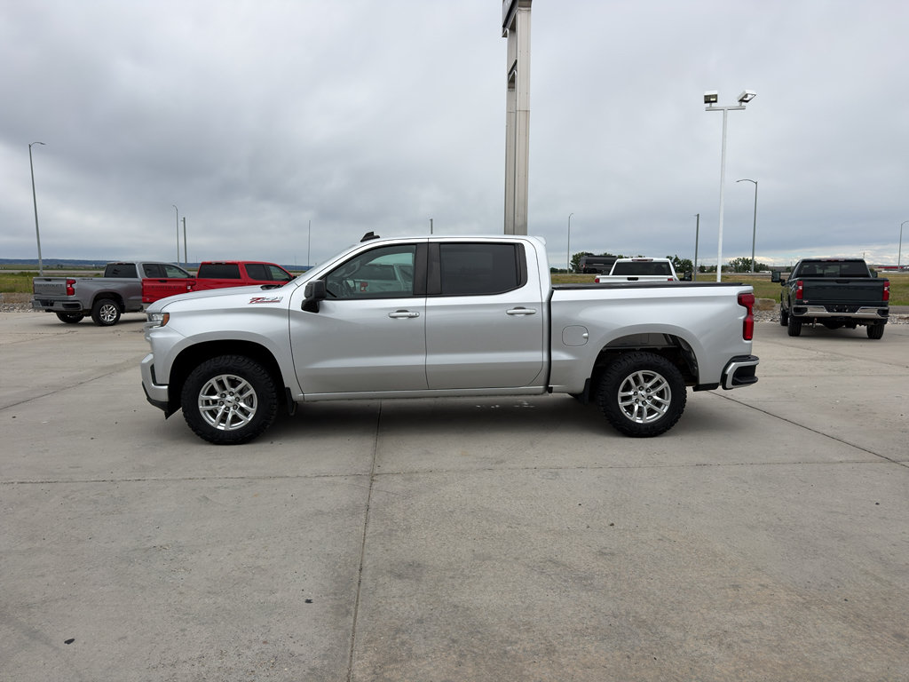 Used 2021 Chevrolet Silverado 1500 RST w/ Z71 Off-Road Package AWD/4WD image 2
