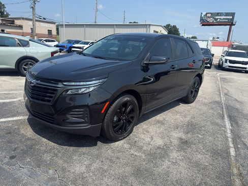 Used 2024 Chevrolet Equinox LS w/ LS Convenience Package FWD image 11