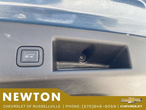 Used 2024 Chevrolet Equinox LT FWD image 37