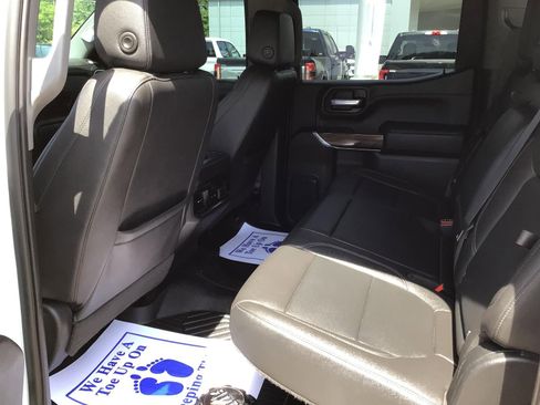 Used 2021 Chevrolet Silverado 1500 LT Trail Boss w/ Convenience Package II image 16