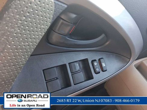 Used 2008 Toyota RAV4 Limited AWD/4WD image 23