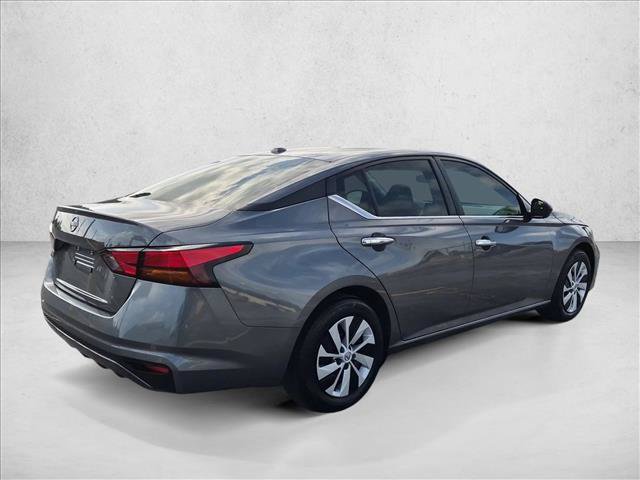 Used 2025 Nissan Altima 2.5 S FWD image 5