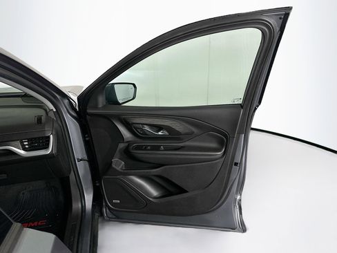 Used 2018 GMC Terrain SLT w/ Preferred Package image 32