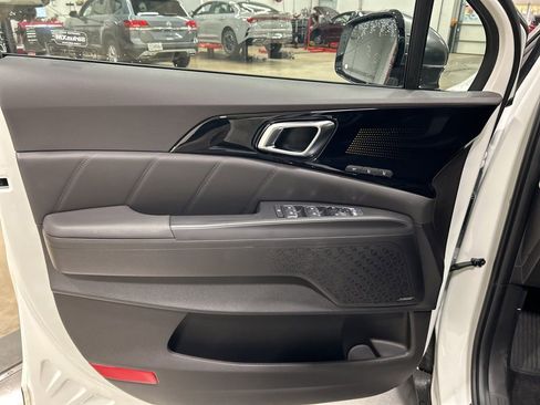 New 2026 Kia Carnival SX Prestige image 10