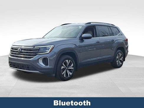 Used 2024 Volkswagen Atlas SE image 4