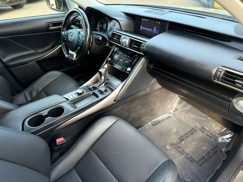 Used 2017 Lexus IS 300 AWD w/ Premium Package image 21