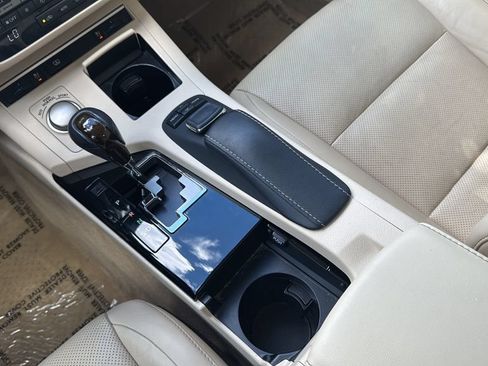 Used 2015 Lexus ES 350 w/ Luxury Package FWD image 27