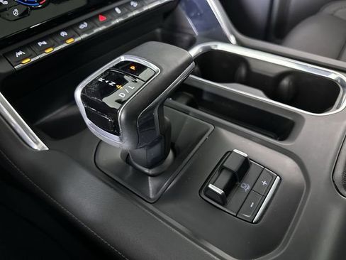 Used 2023 GMC Sierra 1500 Denali AWD/4WD image 16