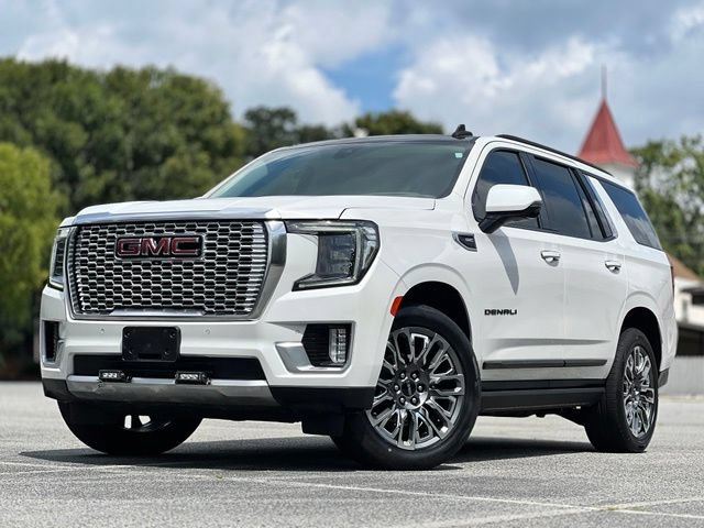 Used 2021 GMC Yukon Denali w/ Denali Premium Package AWD/4WD image 1