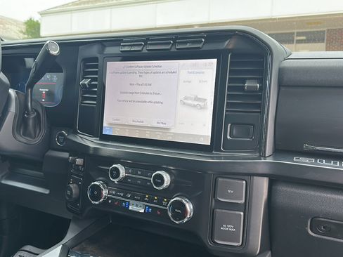 Used 2024 Ford F250 Lariat AWD/4WD image 22