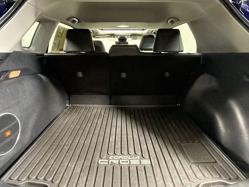 Certified 2022 Toyota Corolla Cross XLE image 26