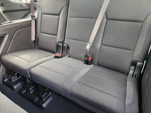 Used 2025 Chevrolet Tahoe LS RWD image 30
