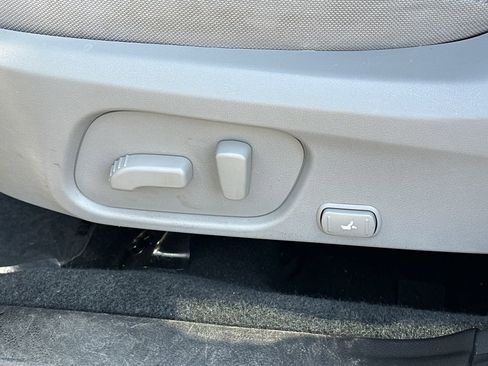 Used 2014 Subaru Forester 2.5i Premium w/ All-Weather Package image 18