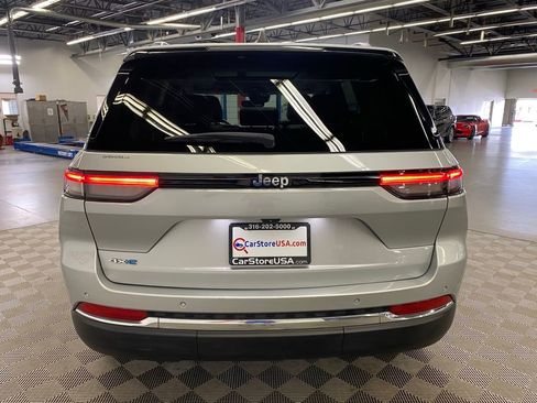 Used 2023 Jeep Grand Cherokee 4WD 4xe image 12