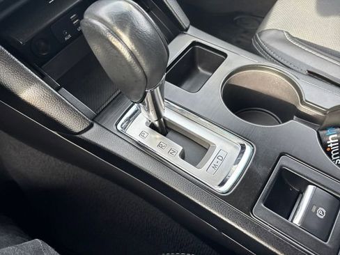 Used 2017 Subaru Outback 2.5i Limited image 21