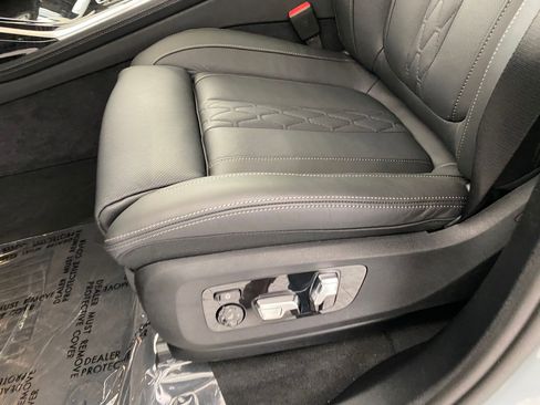 New 2026 BMW X7 xDrive40i w/ M Sport Package image 12