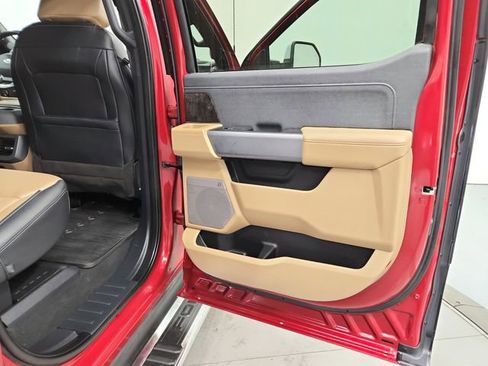 Used 2023 Ford F250 Lariat w/ Chrome Package image 42