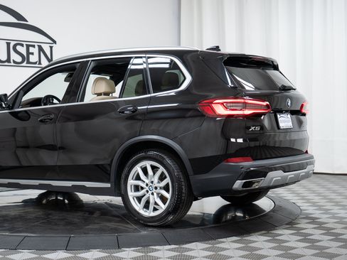 Used 2019 BMW X5 xDrive40i w/ Convenience Package AWD/4WD image 29