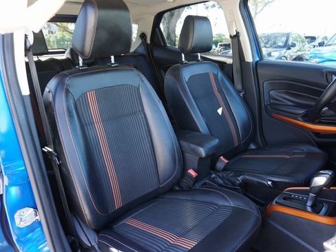 Used 2018 Ford EcoSport SES image 2