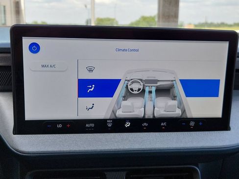 New 2026 Ford Maverick XLT FWD image 10