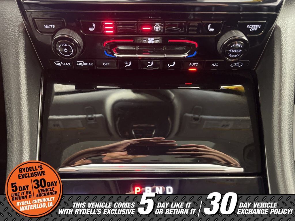 Used 2023 Jeep Grand Cherokee Limited w/ Luxury Tech Group II AWD/4WD image 29