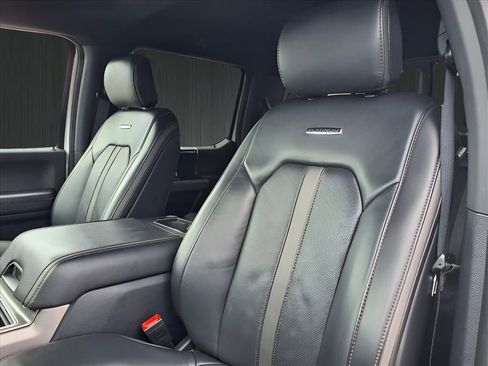 Used 2022 Ford F250 Platinum image 18