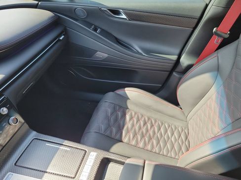 Used 2025 Genesis G80 3.5T Sport Prestige AWD/4WD image 30