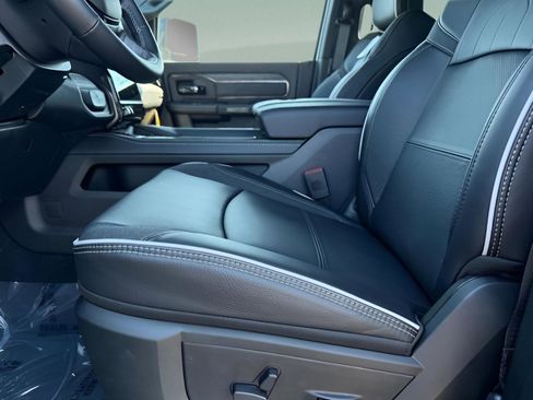 New 2026 RAM 2500 Limited image 18