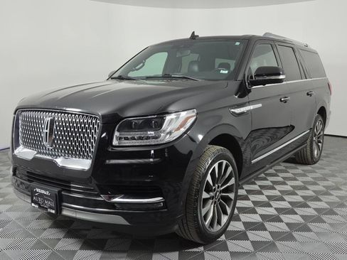Used 2021 Lincoln Navigator L Reserve AWD/4WD image 3