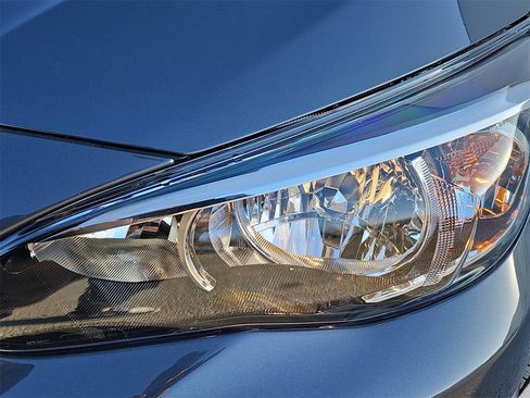 Used 2023 Subaru Crosstrek 2.0i Premium image 32