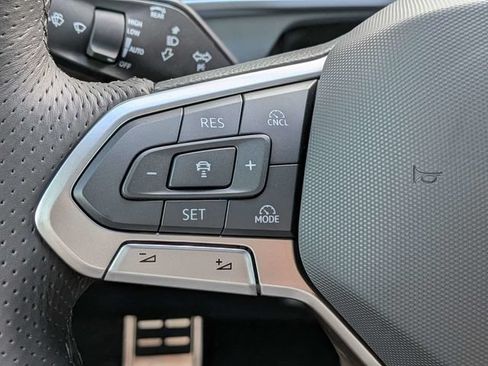 New 2026 Volkswagen Tiguan SE R-Line FWD image 27