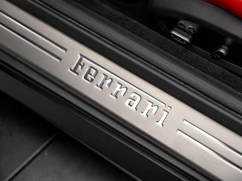 Used 2019 Ferrari GTC4Lusso AWD/4WD image 31