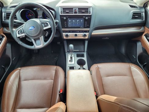 Used 2017 Subaru Outback 3.6R Touring w/ Popular Package #5A AWD/4WD image 10