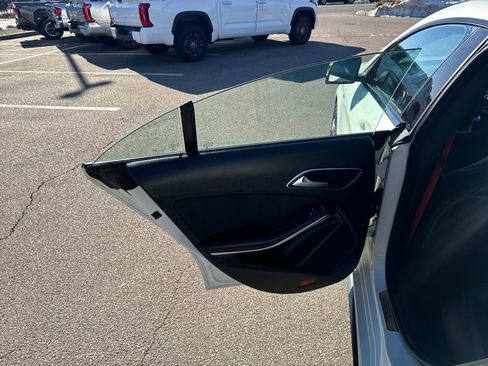 Used 2016 Mercedes-Benz CLA 250 image 37