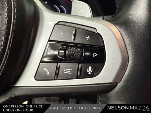 Used 2022 BMW X5 M50i w/ Executive Package image 26