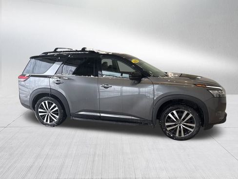 Used 2023 Nissan Pathfinder Platinum w/ Lighting Package (N93) image 7
