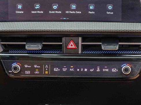Certified 2023 Kia EV6 GT-Line AWD/4WD image 12