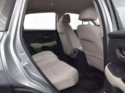 Used 2023 Honda HR-V LX image 18