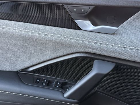 New 2025 Volkswagen Tiguan S image 23