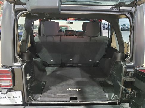 Used 2011 Jeep Wrangler Unlimited Sport w/ Trailer Tow Group image 42