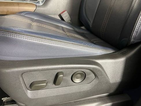 Used 2024 Chevrolet Silverado 3500 High Country image 29